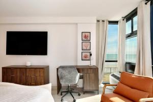 Beach Studio with Partial Water Views Sundeck Pool