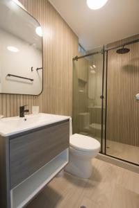 Modern two-bedroom apt with park views San Isidro