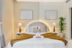 Elegant 1 BR District One