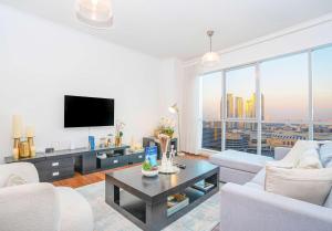 HomesGetaway-The Residences Tower 1 3BR Downtown-Emaar