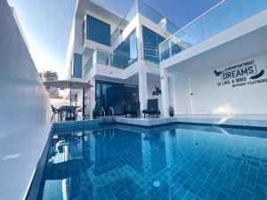 modern pool villa 5 minutes to walking street & beach