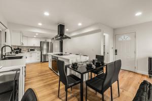 Hollywood Hills Modern Retreat