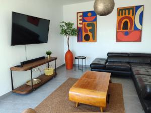 VillasRoyale Silvermoon - Serenity, Styled in Luxury!