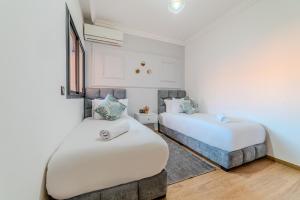 New! 2BR Cosy Stay - Hivernage- Pool View - Parking Near M Avenue & Rail