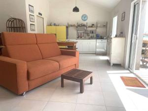 BA000-08A Mais 4 pièces - 6 couchages BARBATRE