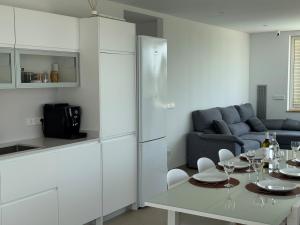 Palau Viewpoint - Attic