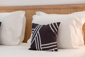 Modern 1Bdr Flat with Pool in Albufeira by LovelyStay