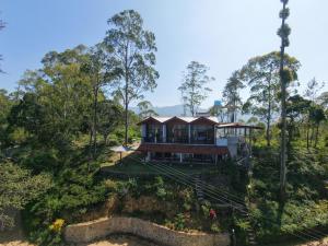 Ella Mountain Palace