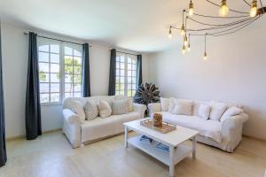 Villa exclusive au sommet de Cannes, 8 chambres, double piscine, vue sur la mer