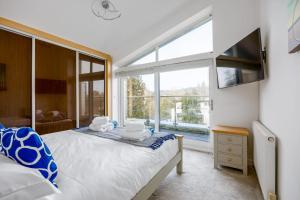 Oasis- Short Drive to Bournemouth Beach