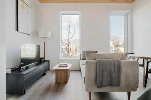 Blueground East Somerville rooftop nr Park BOS-1107