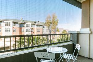 Blueground San Bruno pool nr San Bruno Park SFO-2077