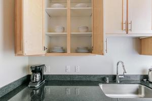 Blueground San Bruno pool nr San Bruno Park SFO-2077