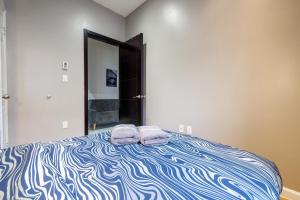 Entire apartment for family and group