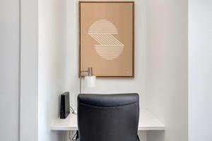 Blueground West End rooftop pool nr Boston Common BOS-884