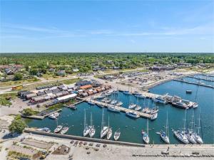 Neptuni Gästhem, Gästhemmet