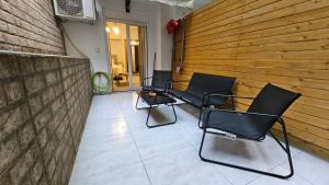 Green house in Ilisia-Hilton