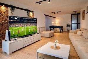 Private Pool Villa - One Group Only - Full Privacy - Garden & BBQ