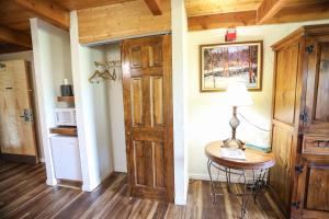 The Boulder Creek Lodge