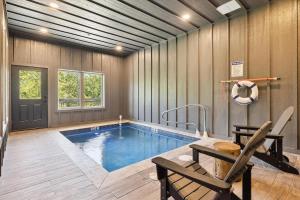 Peak Overlook by Beyond Expectations w Hot Tub