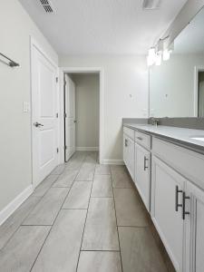 5BR Free Heated Pool Near Disney Sleeps 10