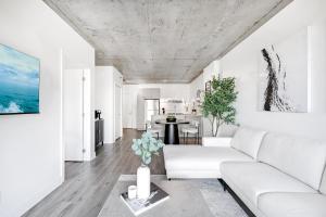 Sleek SoHo Space -Downtown Montreal - Bell Centre - Free Parking