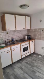 Helle 2,5 Zimmer Wohnung mit großer Terrasse