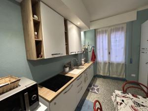 Delfino Cosy Apartment With AC Near best bea...