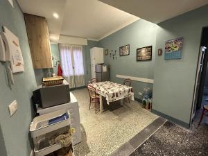 Delfino Cosy Apartment With AC Near best bea...