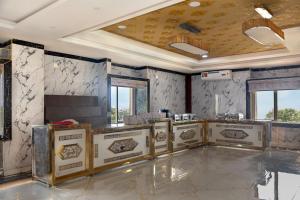 Karyon Resorts