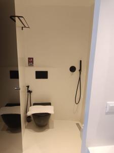 MYKONOS VIBES TOWN ROOM