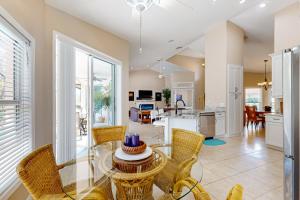 Golfers Oasis with Pool in Black Diamond Ranch!