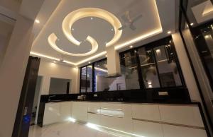 De Majestic Trips LTD