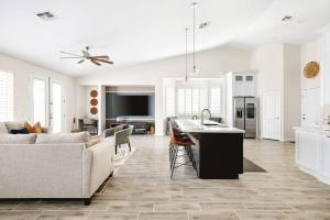 Sandcastle House Pool, Spa, Golf!