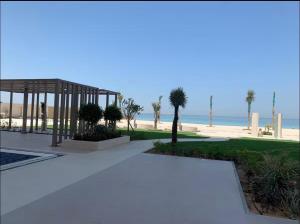 Sea View 3BR Apartment Al Khan Beach Near Dubai,Family Stay