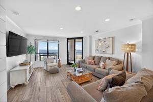 301 Summer House