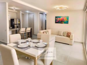 Suite con piscina cerca del mar, ideal para relajarse