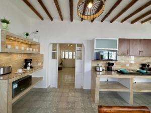 Qynd 6 Shiraz, A 1 cuadra de la Alameda, Centro Parras, Minisplit