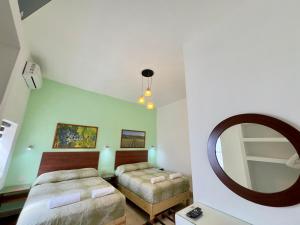 Qynd 6 Shiraz, A 1 cuadra de la Alameda, Centro Parras, Minisplit