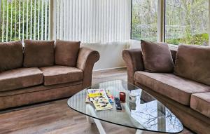 Cozy Home In Lemvig With Wifi