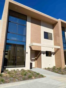 Next to Disney! 4BR4.5 BATH Luxury Townhouse