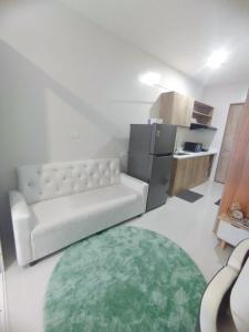 Convenient Modern 1 BHK condo unit