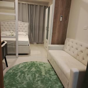 Convenient Modern 1 BHK condo unit