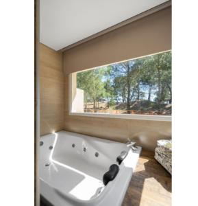 Casa en barrio bosque,costa esmeralda