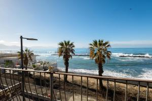Appartamento Fronte Mare con Vista Vesuvio