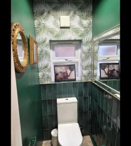 HARU RESIDENCE, Close to Tower Bridge, 6 bed House can sleep up to 16 peo