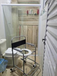 Casa no centro de Ubatuba com adaptações para idosos e PCD