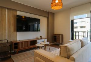 Engaging 2BR with Cozy Balcony in Miraflores