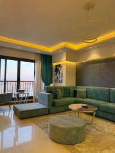 Stylish Duplex in Park Mall - Free Pool - By Guave Stay