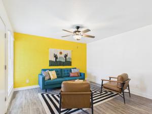 Dawn-In Old Town-Walk to Entertainment District